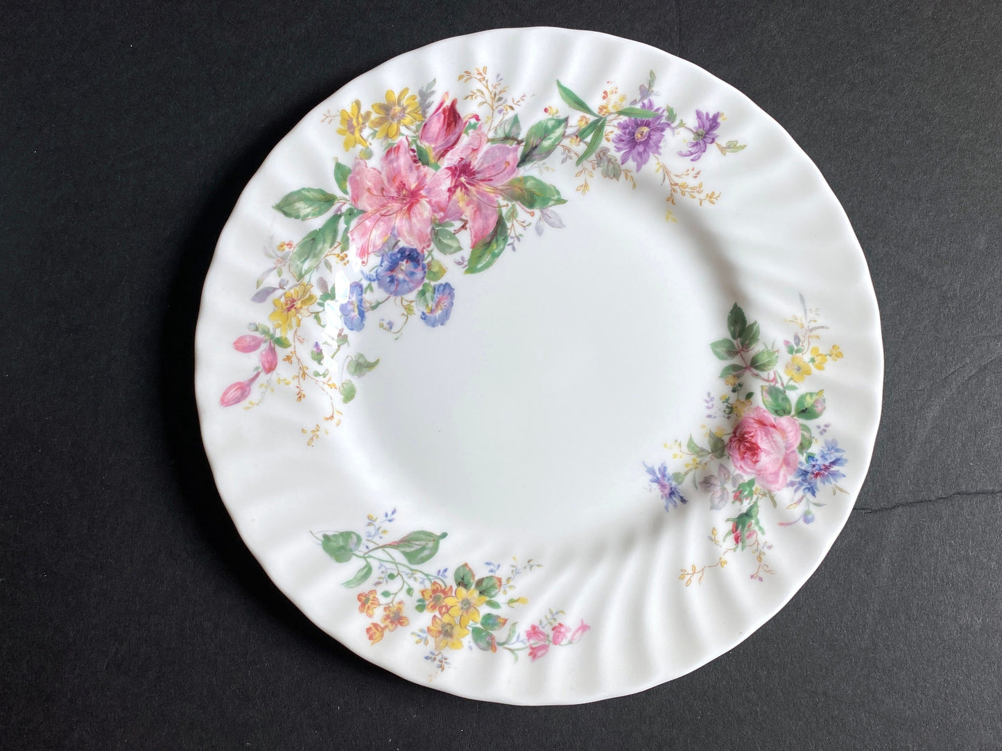 Royal Doulton "Arcadia" pattern No H4802 dinner plates, brown mark, ca. 1950s, fine bone china, beautiful