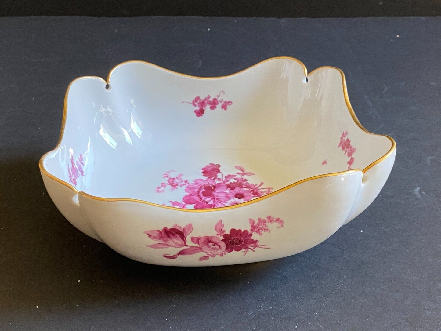 MEISSEN "flower boutique " Purple square serving bowl ,gold accent, 1st