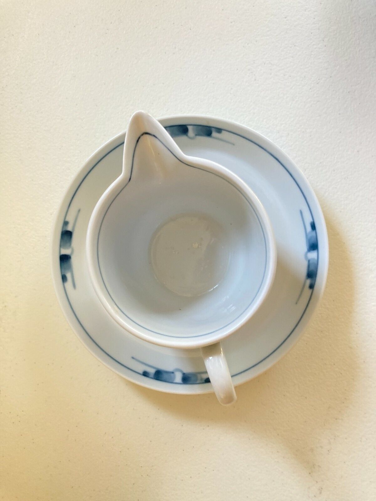 Royal Copenhagen Gemina creamer, by Gertrud Vasegaard,Blue and White pattern