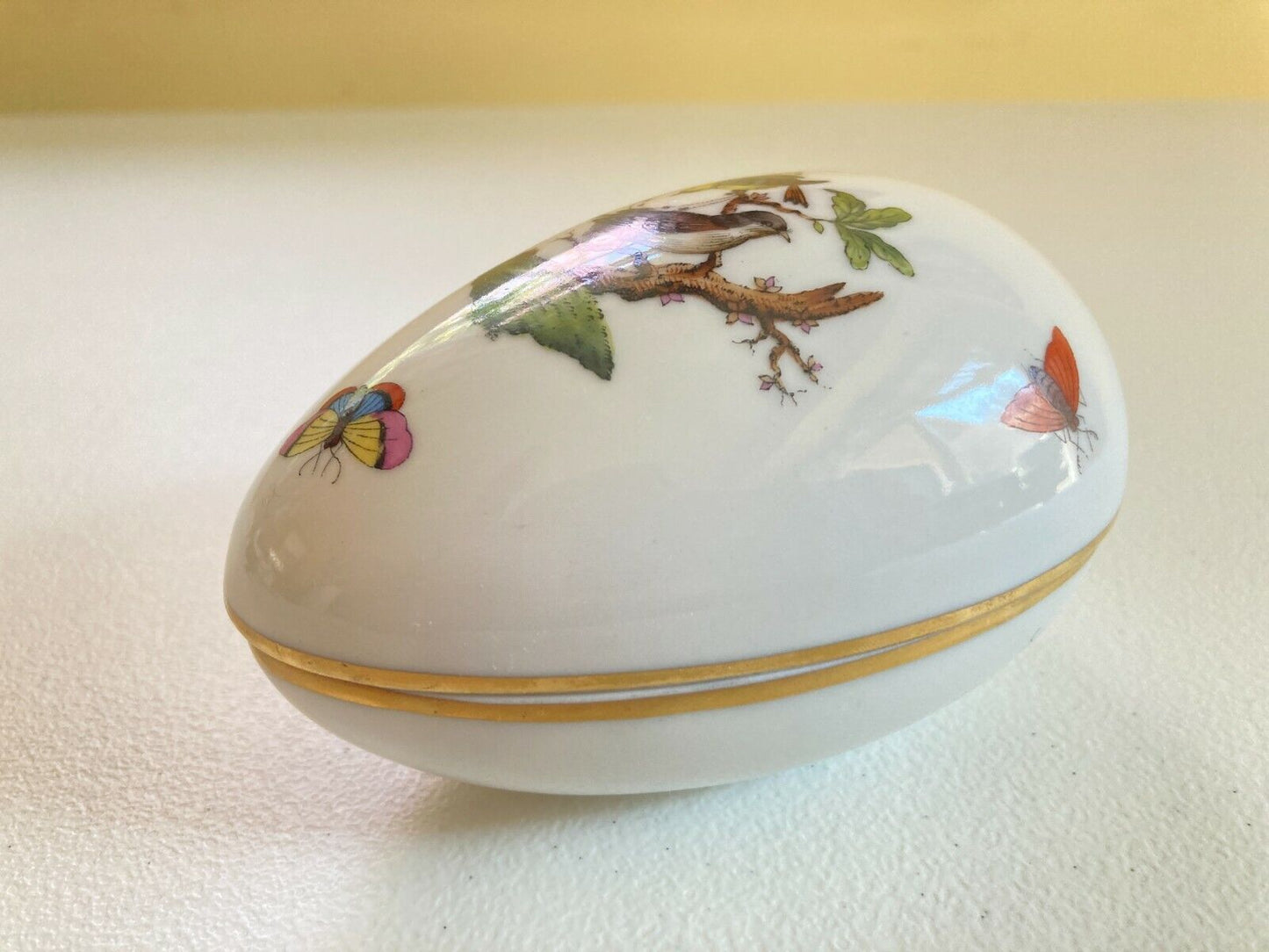 1930s Herend Rothschild Bird egg-shaped lidded Trinket Box/dish, 6052 RO, nice