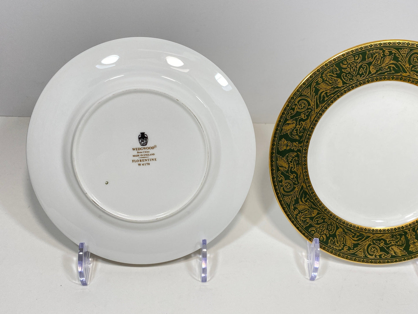 2 x Wedgwood Florentine bread plates, side plates, 7'', bone china, W4170, made in England, mint condition