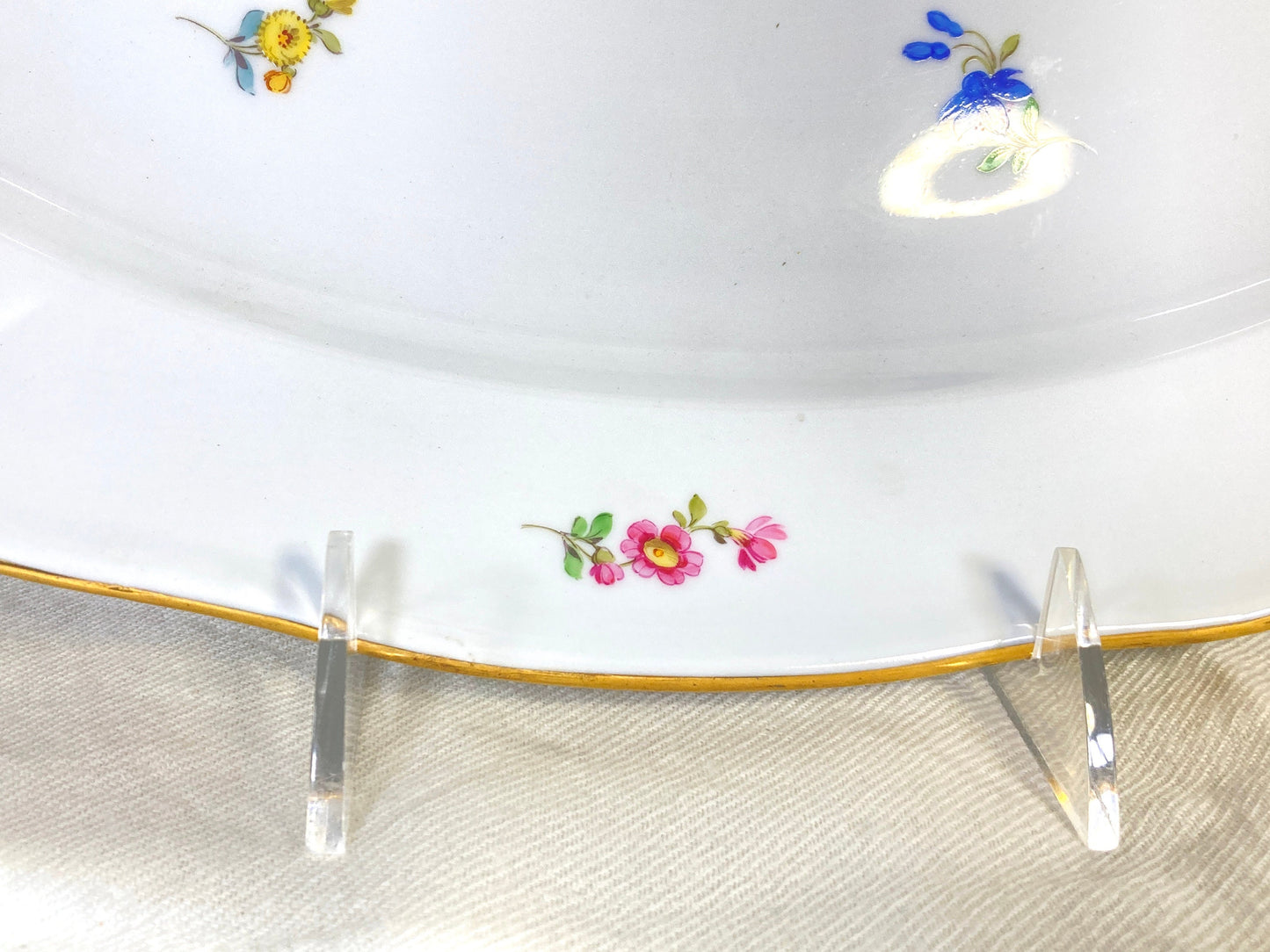 large Meissen oval platter decorated with scattered flowers and gilt rim, 16.5 inches x 12 inches, 1950s