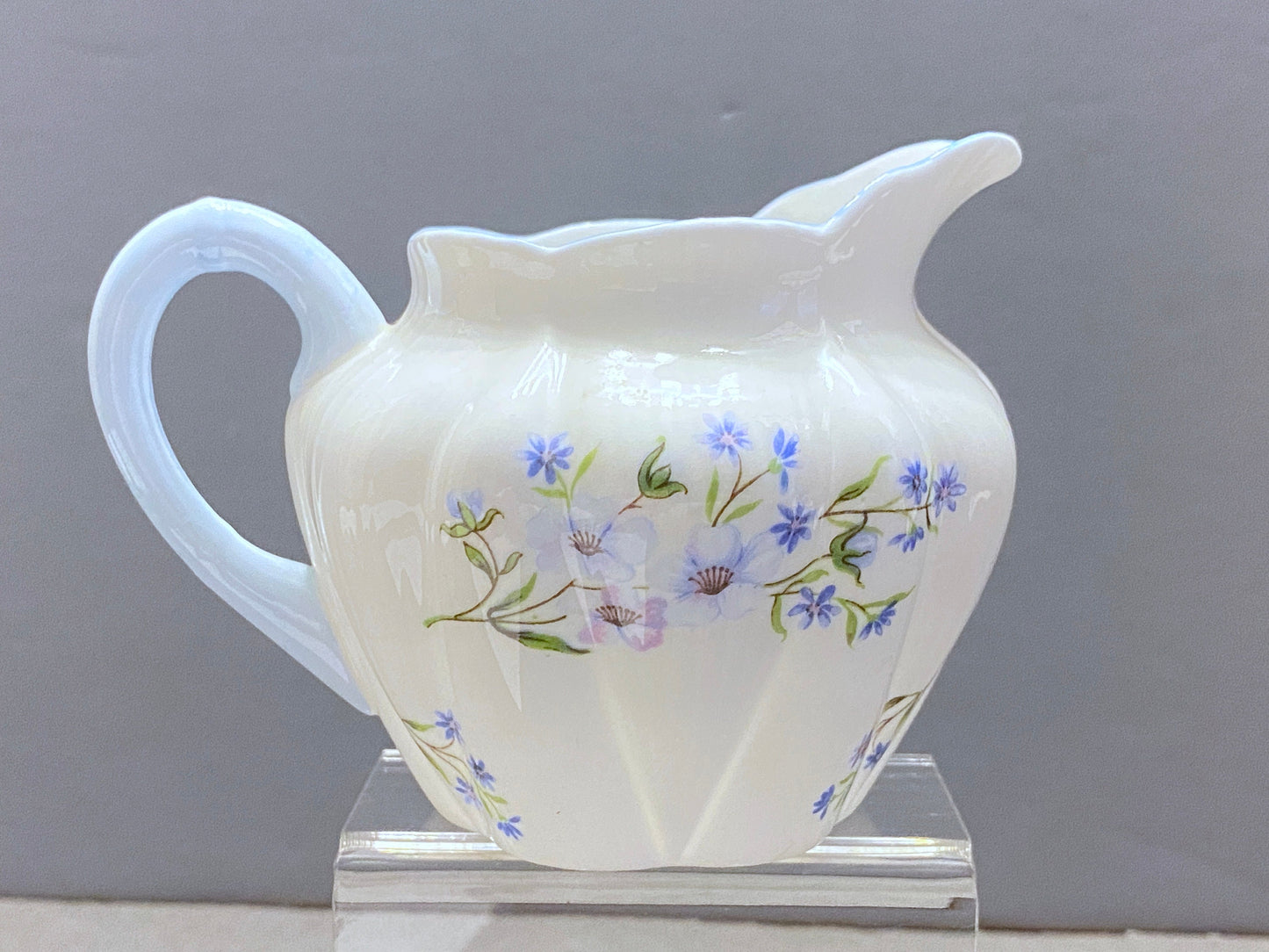 Shelley "Blue Rock" creamer in dainty shape, Fine English bone China, circa 1940s.