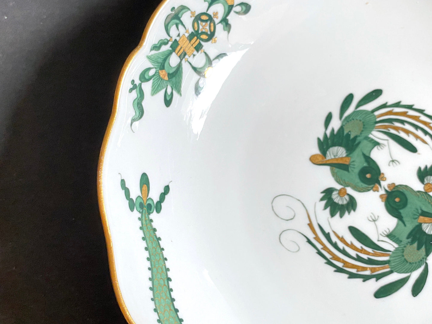 Gorgeous Meissen Rich Court dragon (Green) & Phoenix birds motif serving bowl, gold, 1st quality, excellent!