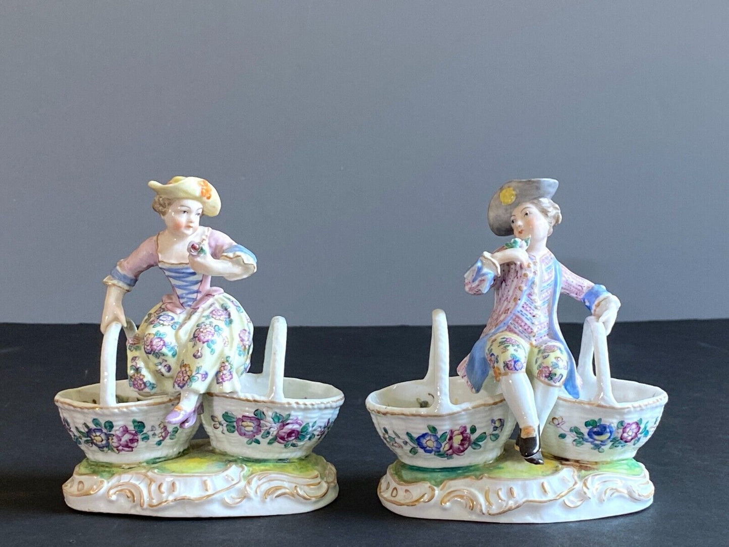 MEISSEN Man and Woman Figural Salt Cellars ,circa 1924-34, 1 st choice, nice