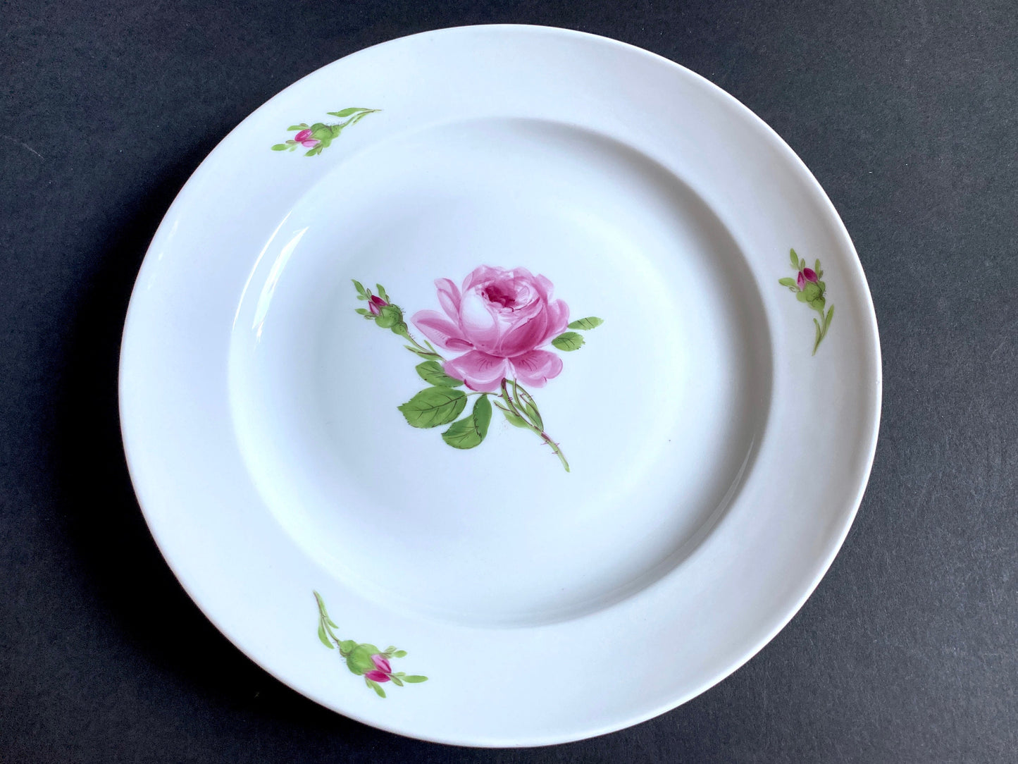 Set of 5 Vintage MEISSEN "Roses" bread and butter plates, 6 inches, ca. 1852-1870, excellent