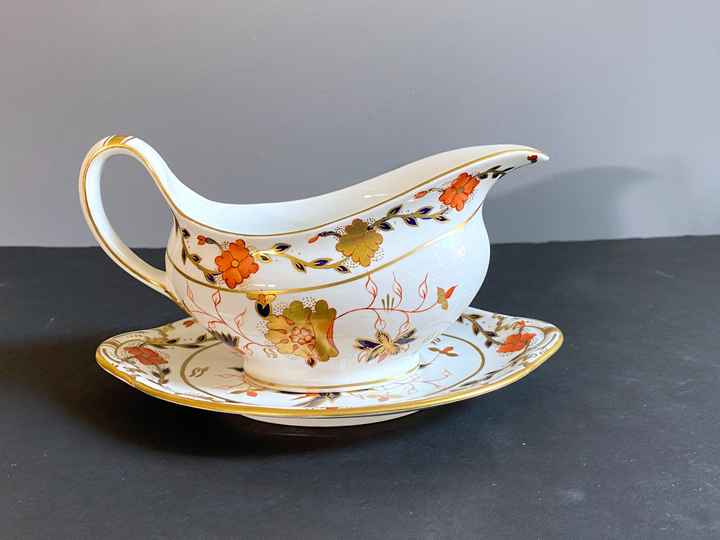 Royal Crown Derby ASIAN ROSE" Imari style gravy boat, great condition, bone china, England