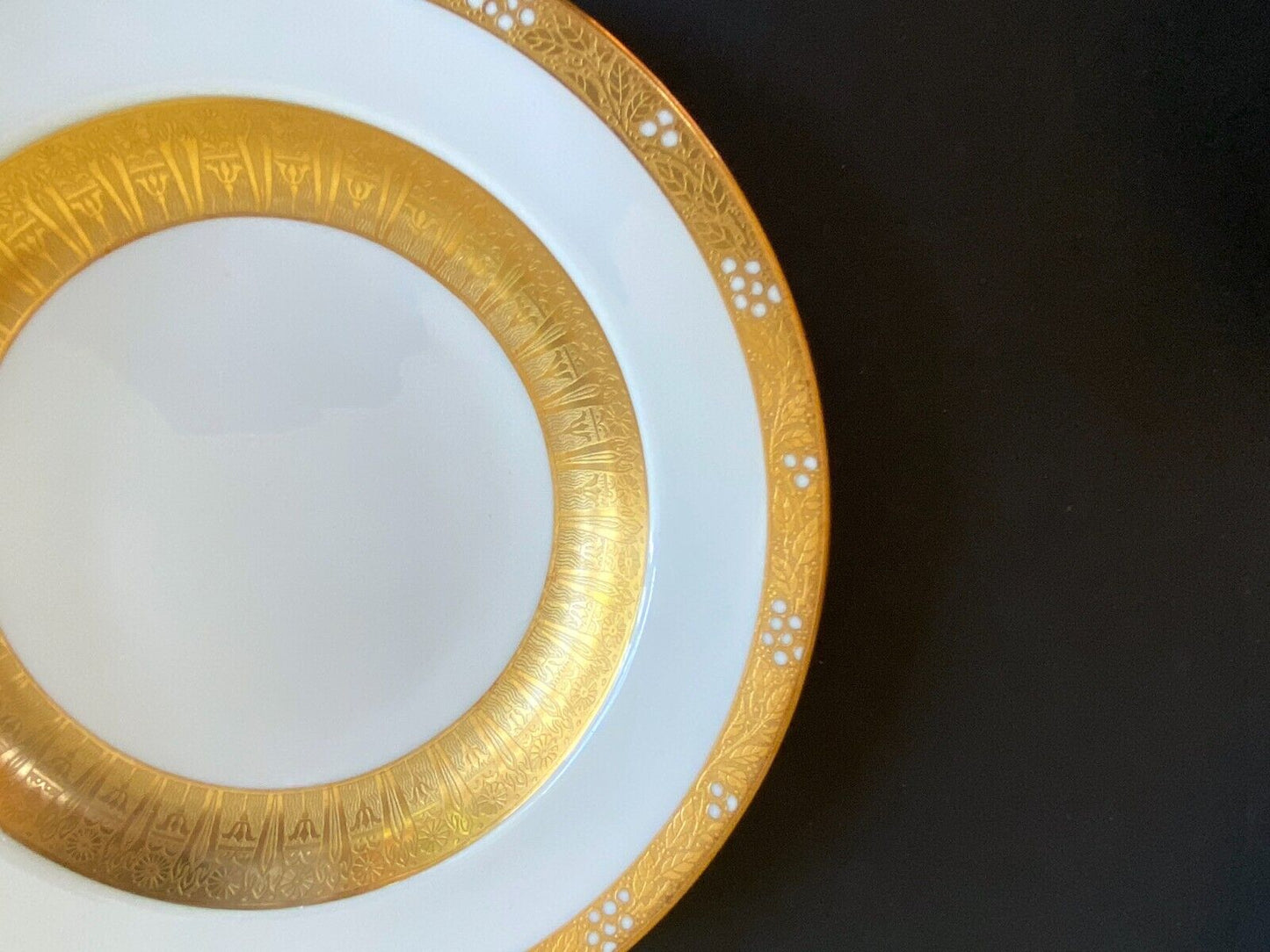 Set of 7 Lenox for Tiffany & Co. rimmed bowl, heavy gold encrusted, 9'', ca.1910