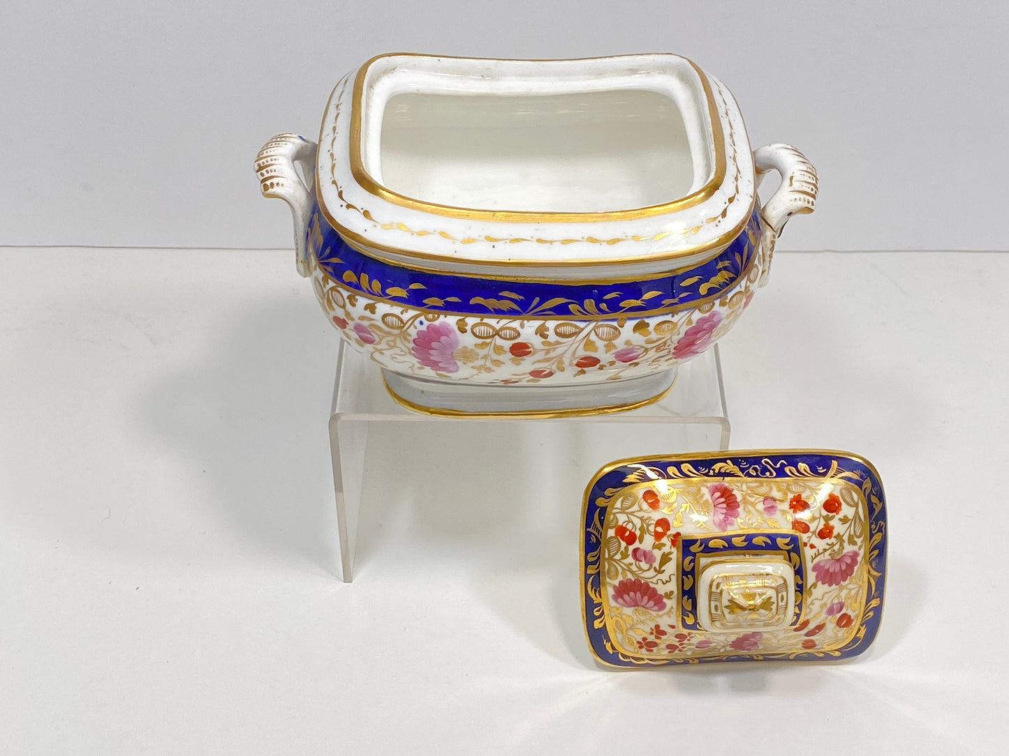 Copeland/Spode Imari covered bowl, ca. 1800s