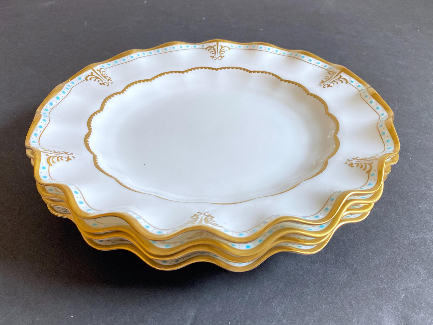 Set of 4 Royal Crown Derby "Lombardy"(A1127) bone china dinner plates, 10'', exquisite, great condition