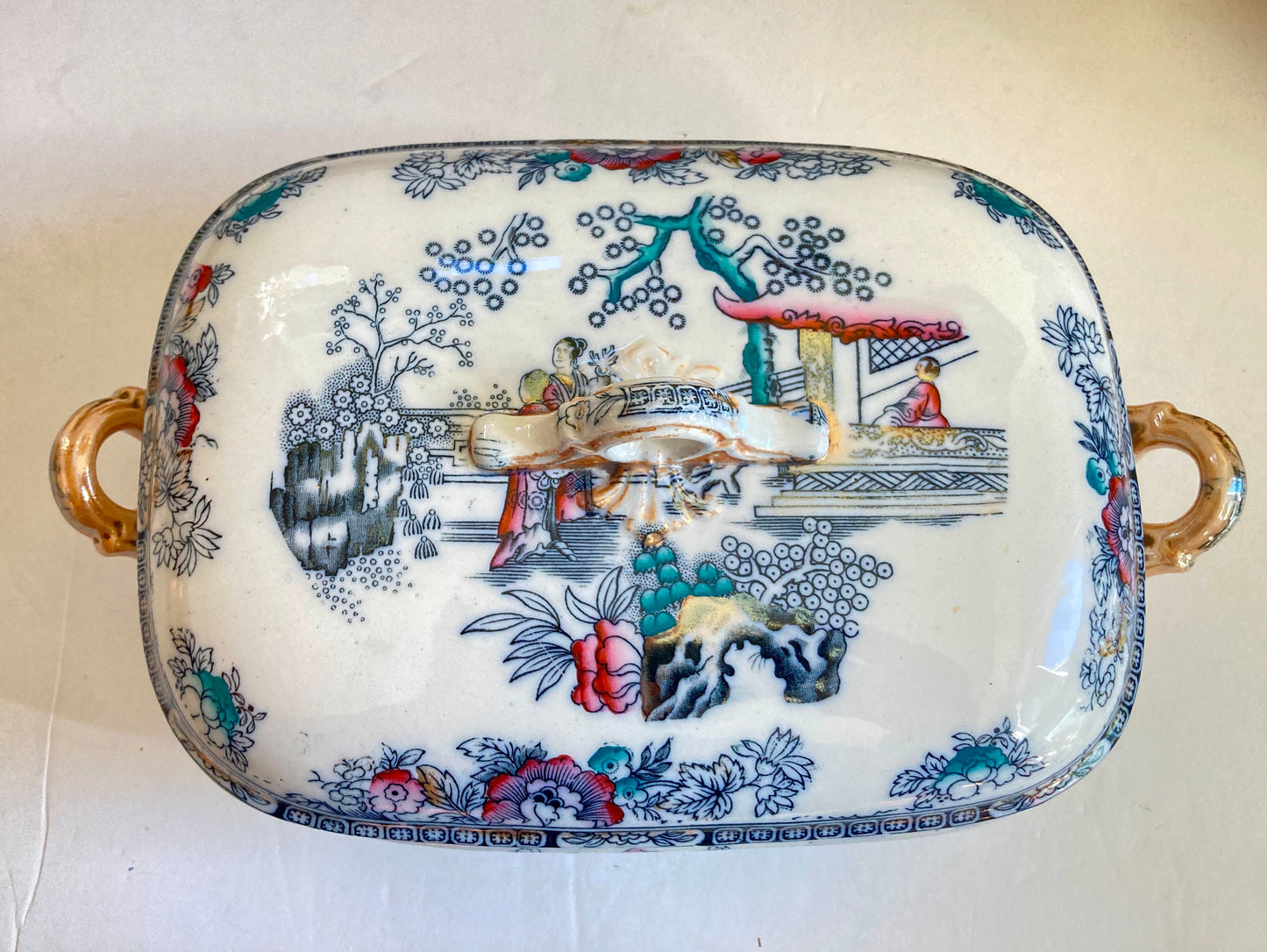 Antique Ashworth LSS Lewis Strauss & Sons covered serving dish in Chinese pattern, ca. 1860