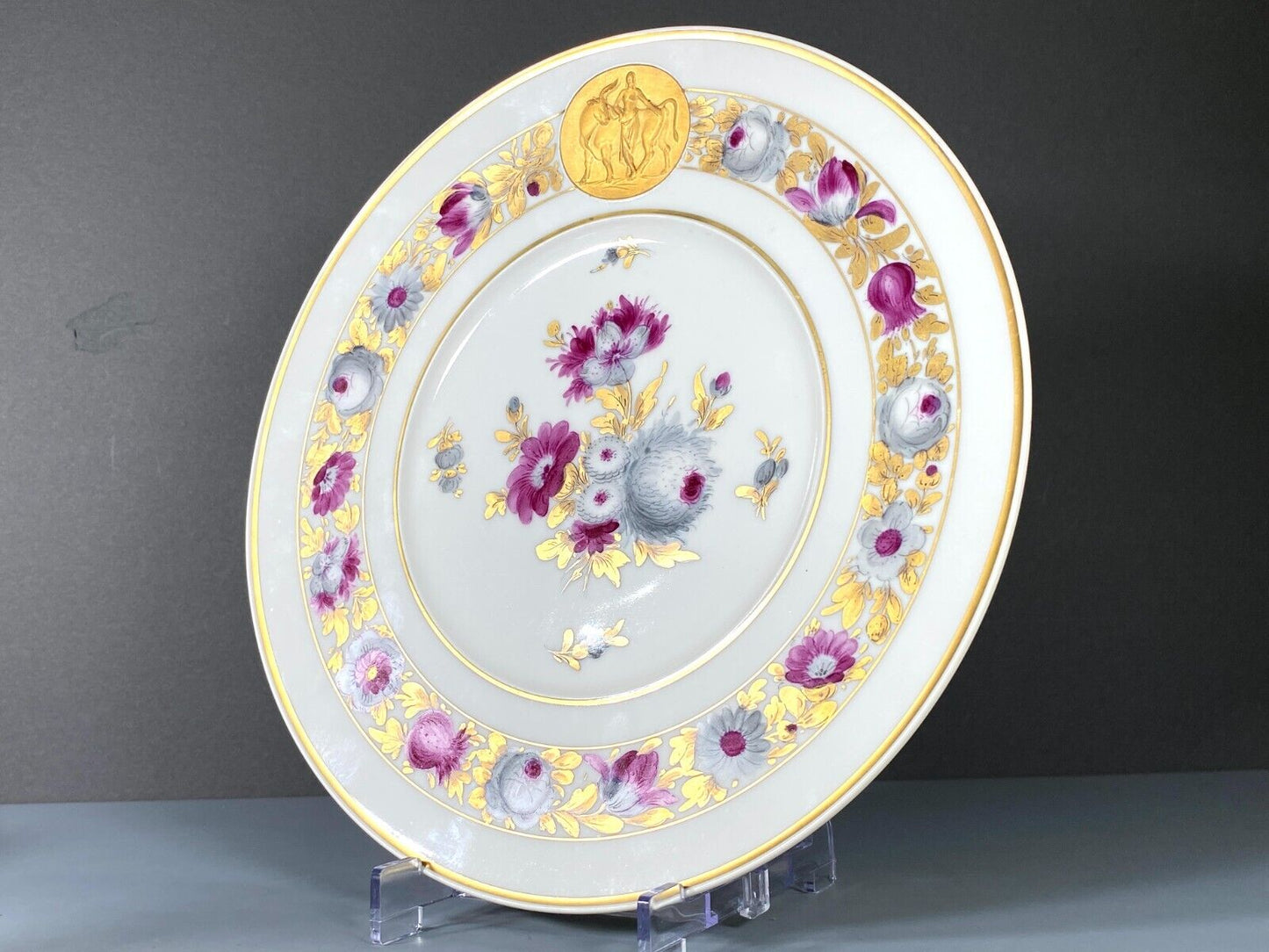 Exquisite KPM Berlin 11.5'' plate, flower painting and ornamental gilding, 1930s