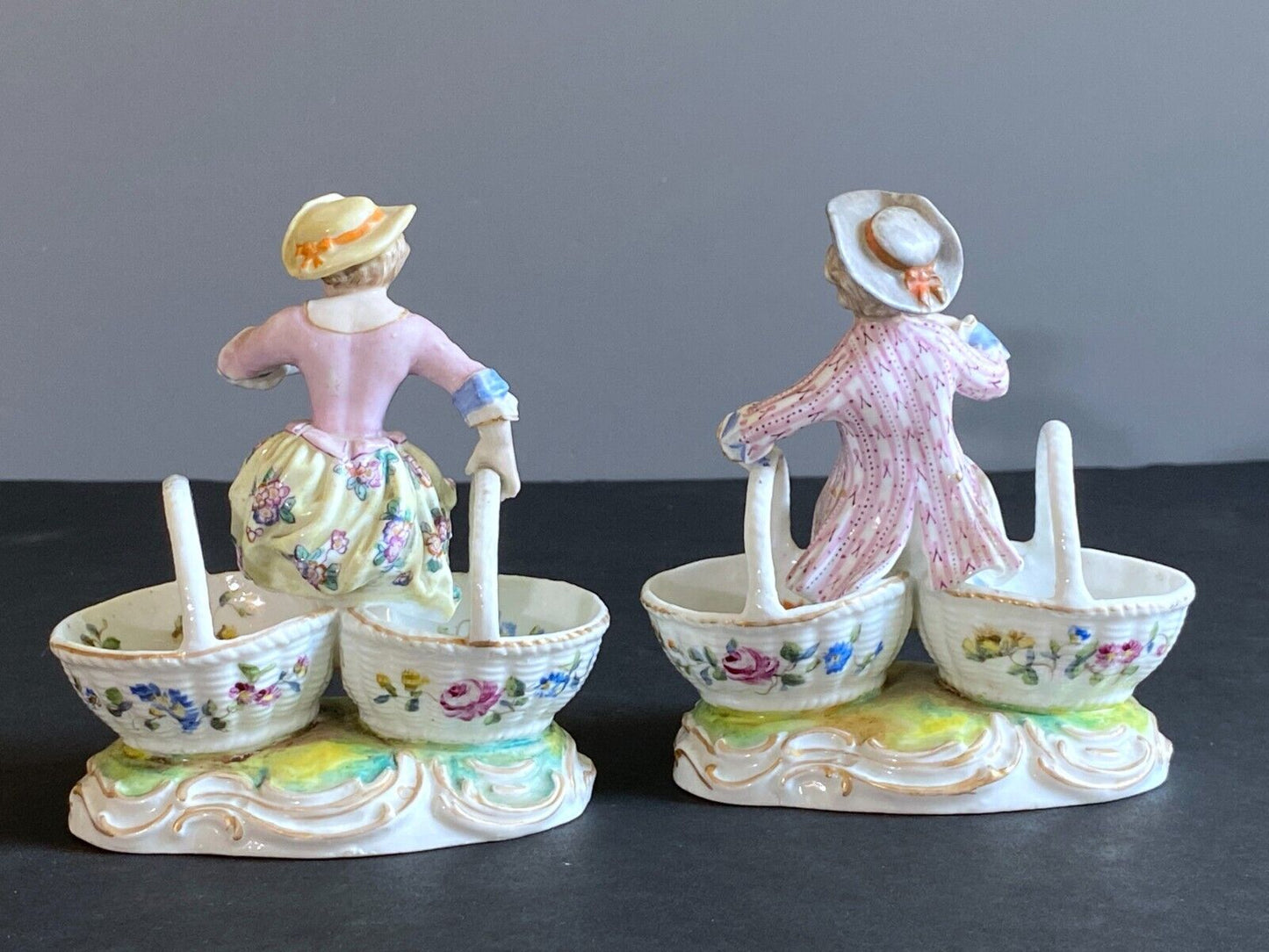 MEISSEN Man and Woman Figural Salt Cellars ,circa 1924-34, 1 st choice, nice