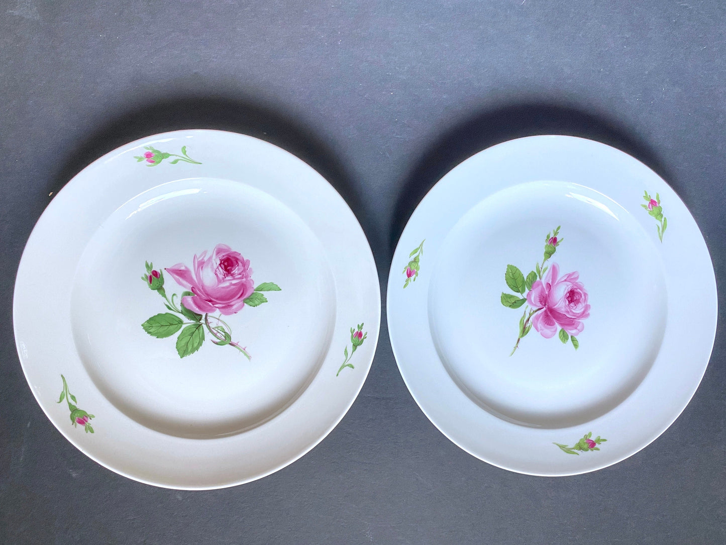 Set of 6 Vintage MEISSEN "Roses" dinner plates, 9 3/8 inches, made in Germany, ca. 1852-1870