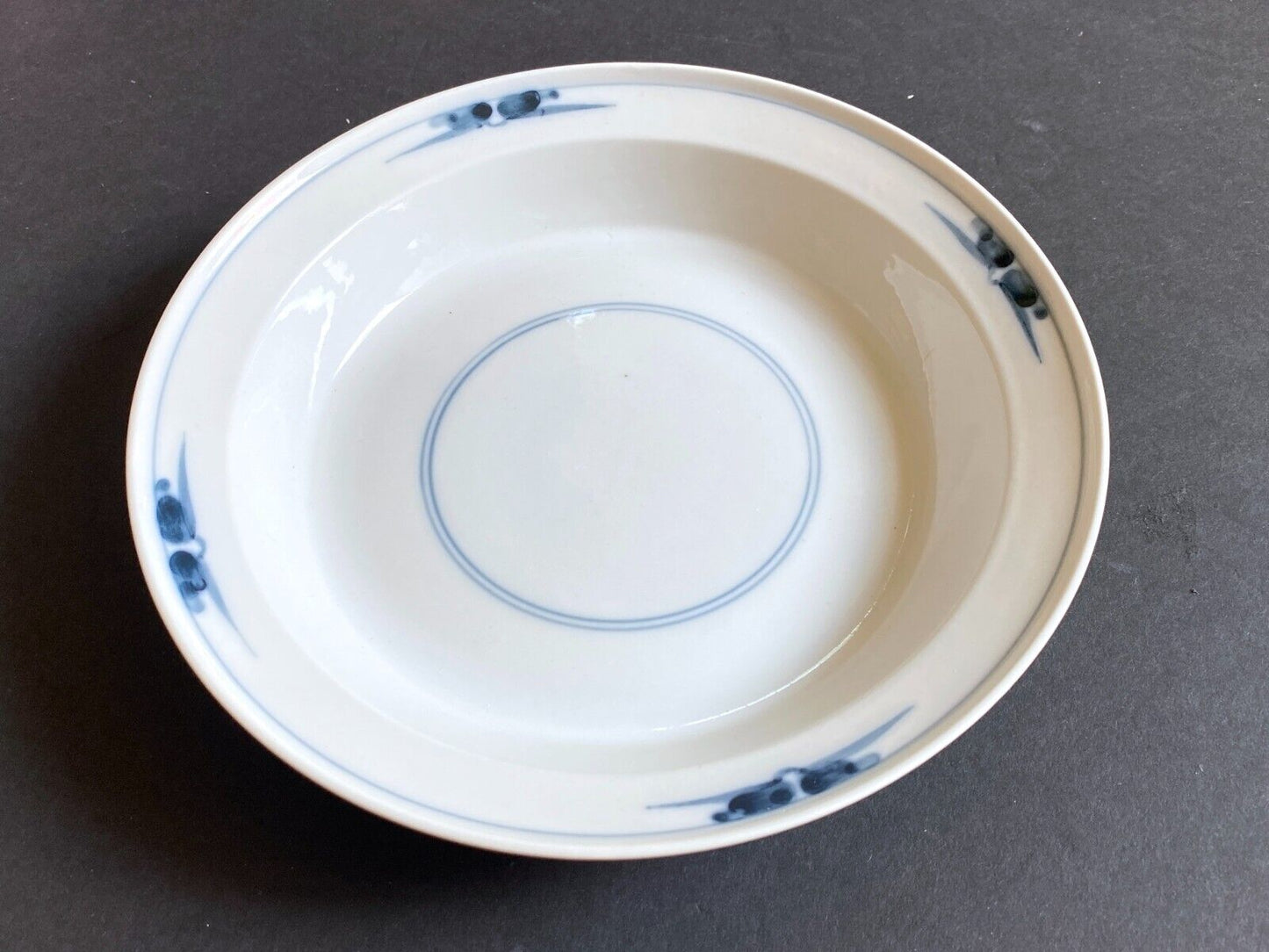 Royal Copenhagen "Gemina" serving bowl designed by Gertrud Vasegaard, 8.5inches