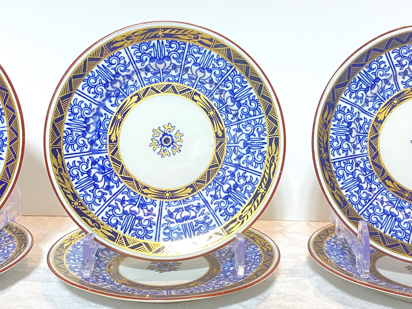 Antique Royal Worcester English Porcelain Blue and White "Royal Lily " bread and butter plates, set of 6, rare scalloped edges,Circa 1906