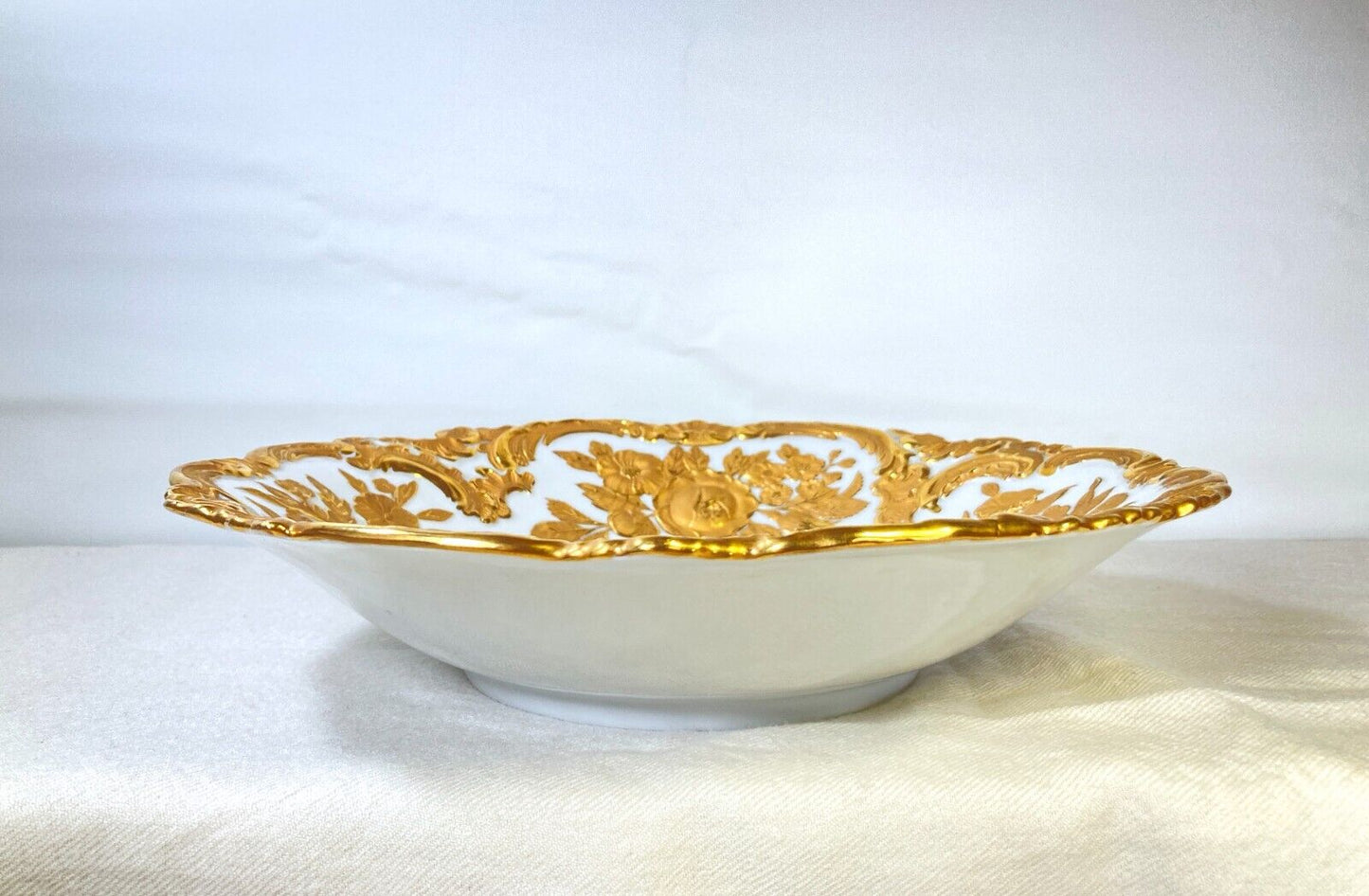 Meissen 24k gold floral relief moulded splendor bowl, 12'' D, ca.1867