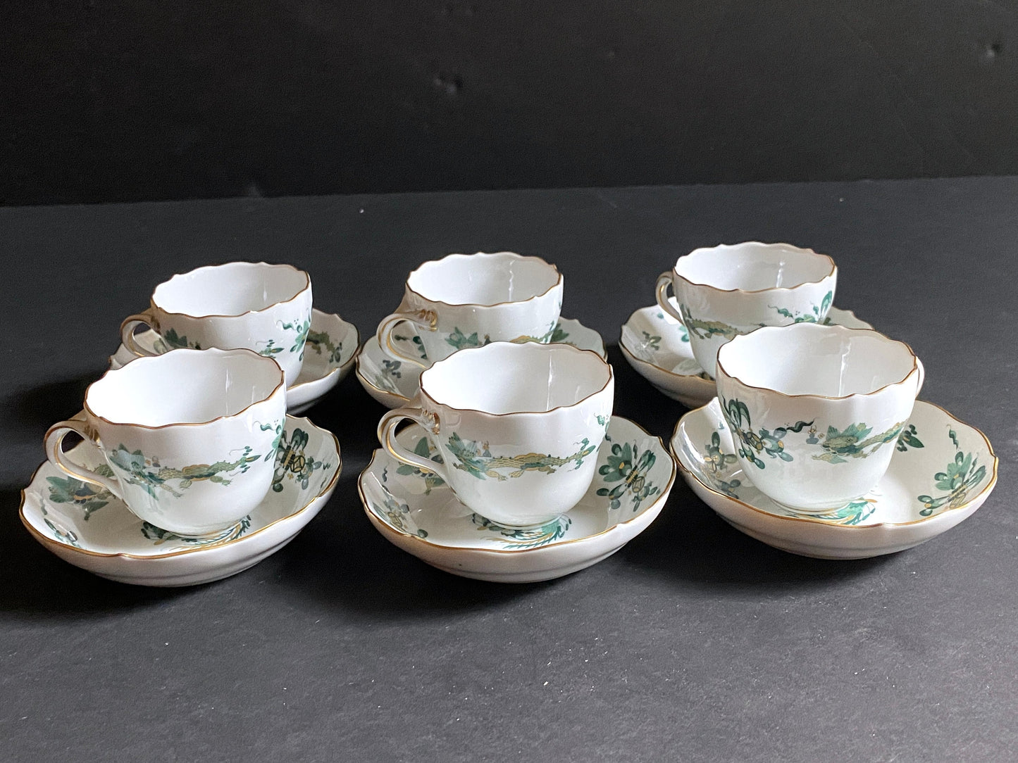 Meissen Reicher Court dragon (Green) & Phoenix birds small /demitasse coffee /tea cups, gold rim, 1st quality, exquisite