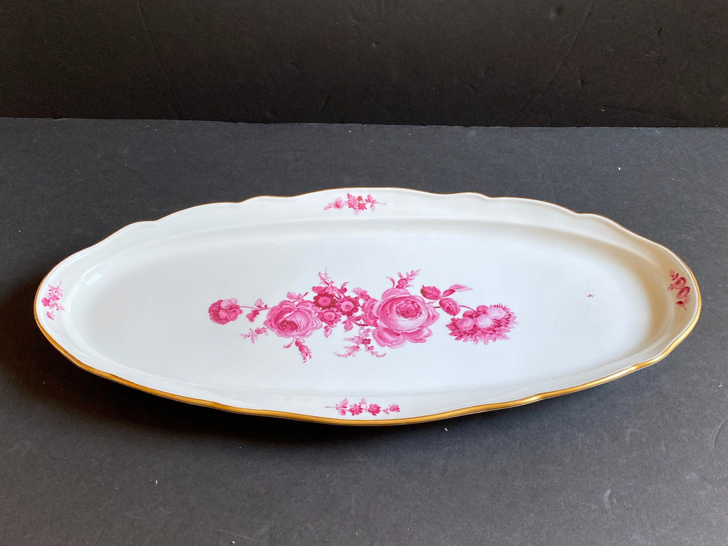 Gorgeous MEISSEN "flower boutique " Purple fish plate, gold rim, 21 inches, 1st choice, excellent