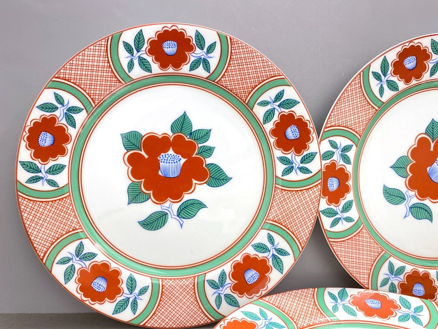 Set of 10 Tiffany & Co. Fitz Floyd Imari plates, 9 1/8 inches