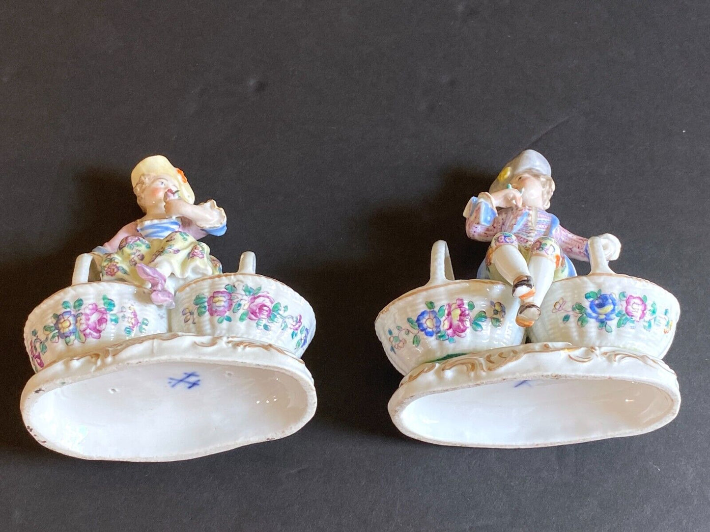 MEISSEN Man and Woman Figural Salt Cellars ,circa 1924-34, 1 st choice, nice