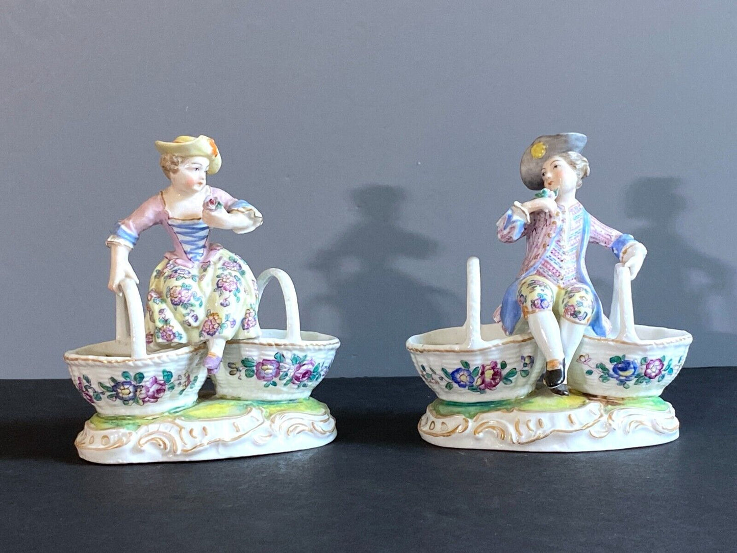 MEISSEN Man and Woman Figural Salt Cellars ,circa 1924-34, 1 st choice, nice