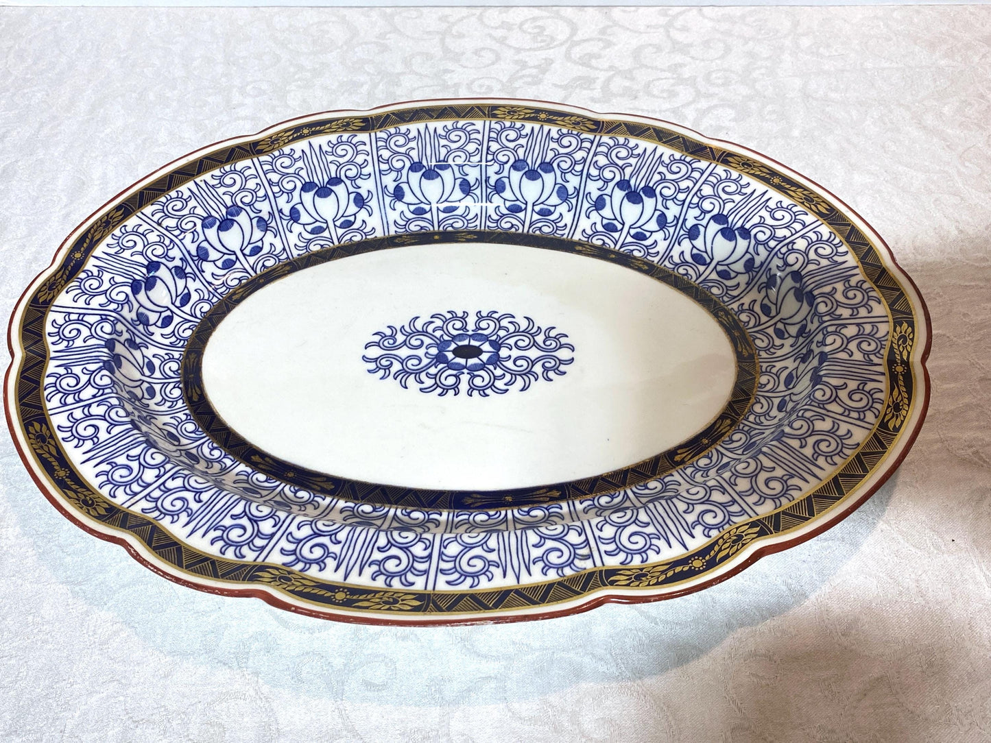 Worcester English Porcelain Blue and White "Royal Lily " oval serving platter, large, 16'', rare scalloped edges,Circa 1906, gorgeous