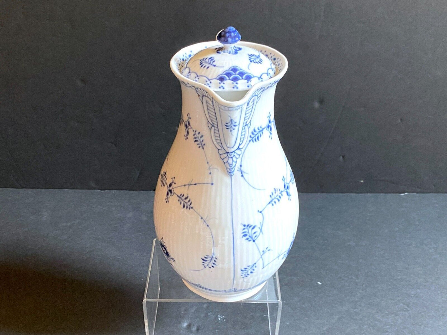 ca. 1900s Royal Copenhagen Blue Fluted Half Lace chocolate pot #507, VERY RARE!