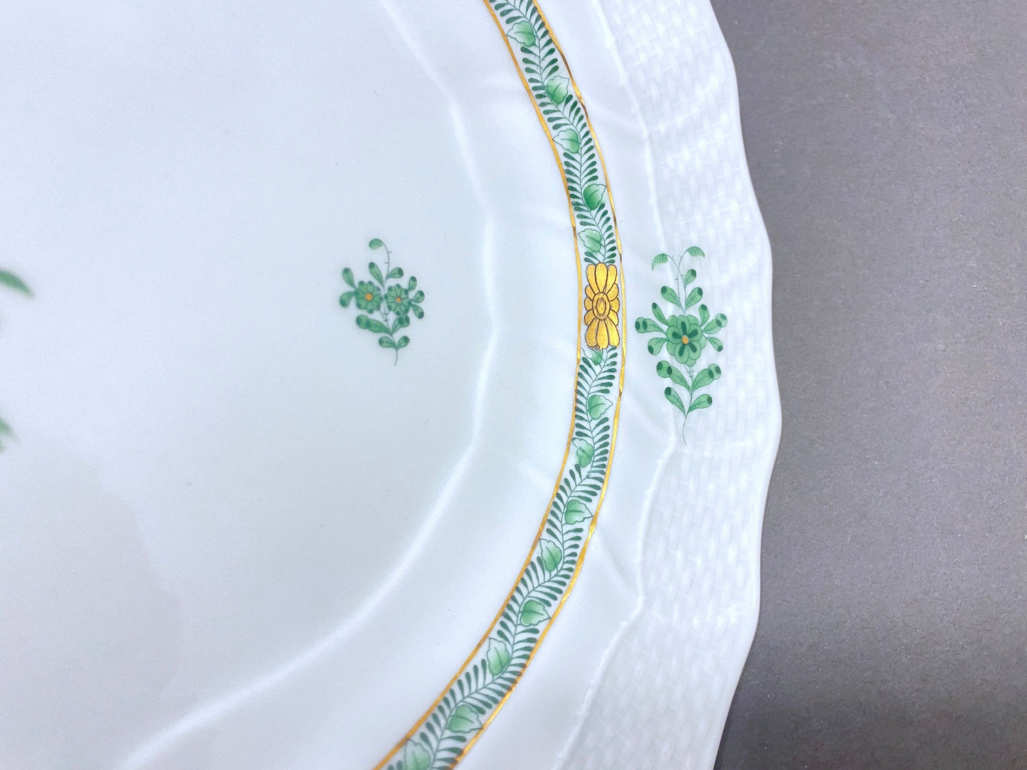 Ca.1930s Herend Chinese Bouquet Apponyi Green oval serving platter/Tray, 15'' X11 '' , excellent condition