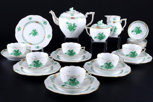 Herend "Chinese Bouquet" Apponyi Green tea service for 6, 27 pieces, mint