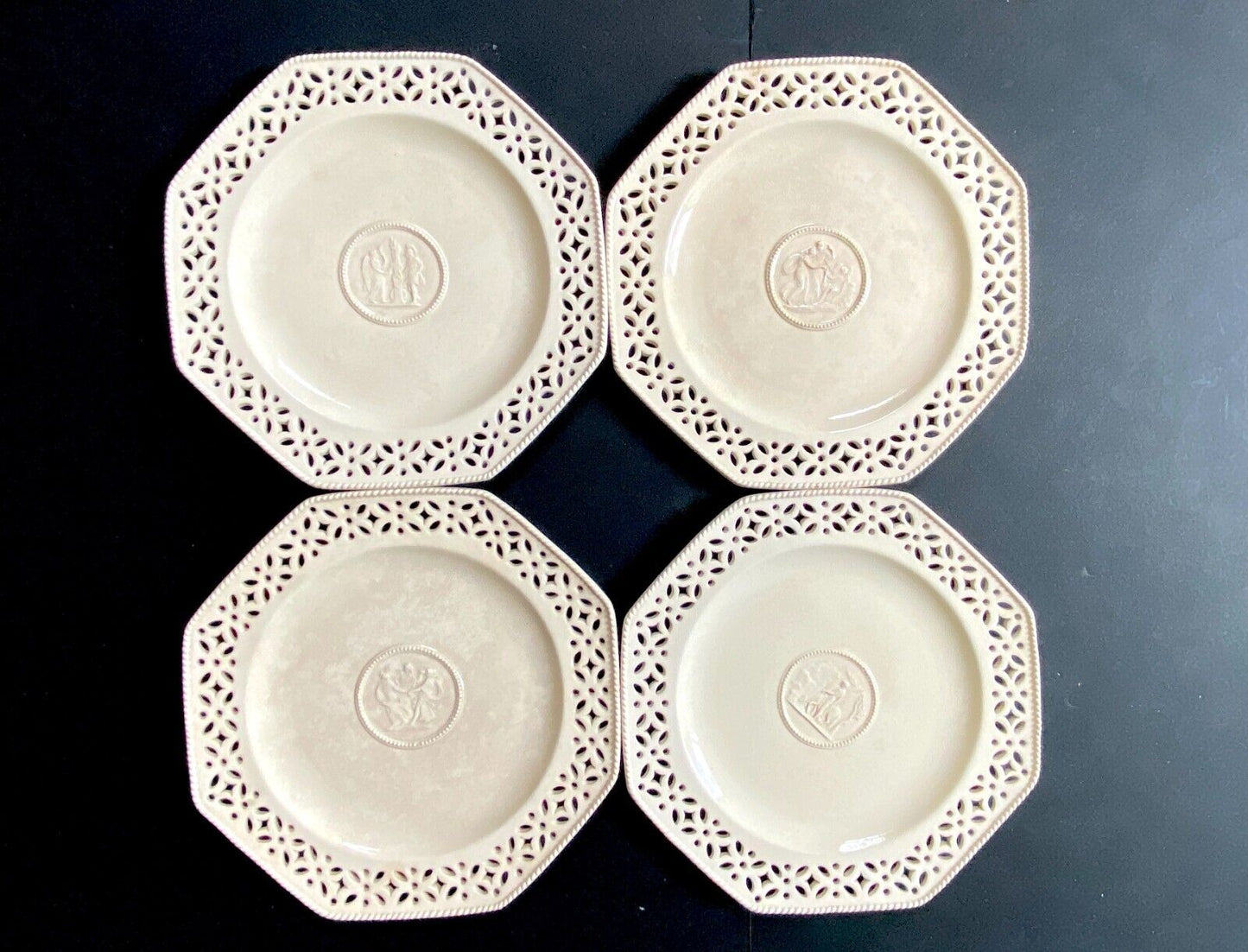 Set 11 Wedgwood Creamware Pottery pierced Hexagonal Plates, Neoclassical, 1800s