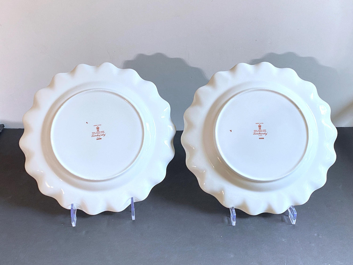 Set of 4 Royal Crown Derby "Lombardy"(A1127) bone china dinner plates, 10'', exquisite, great condition