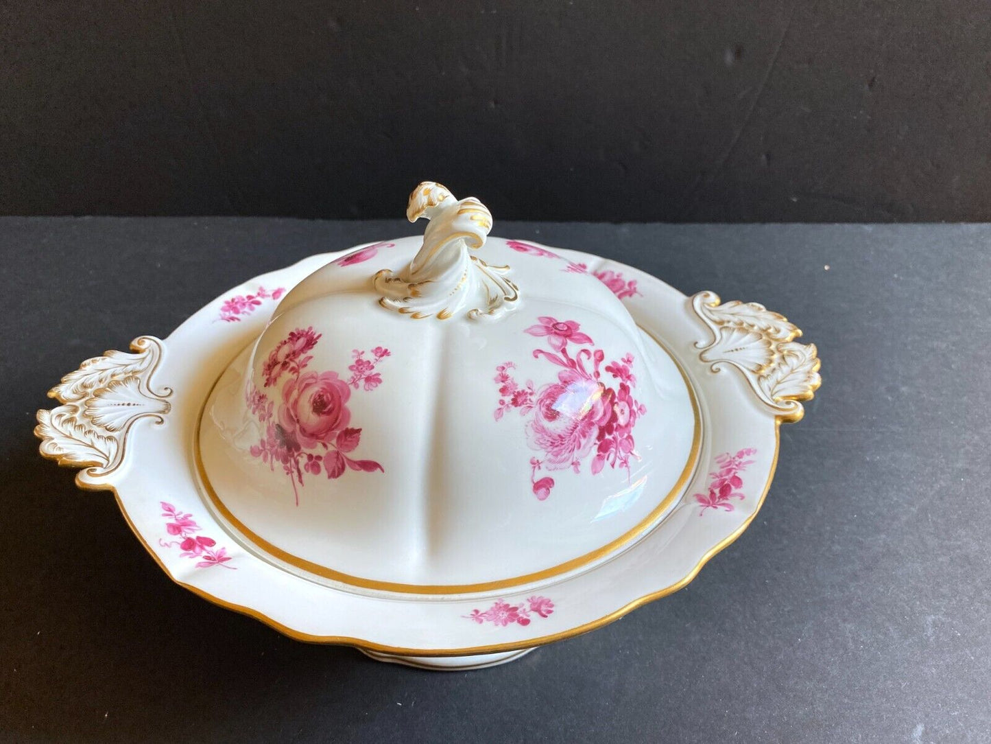 MEISSEN "flower boutique " Purple lidded tureen w/leaf handles,gold accent, 1st