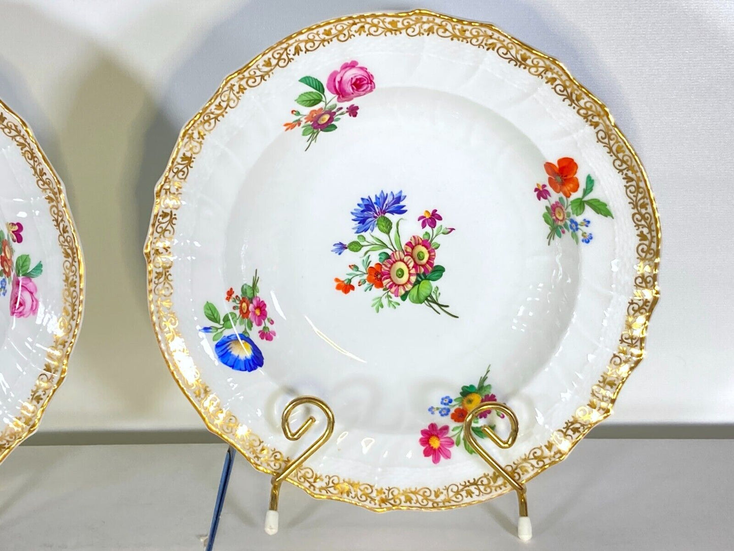 1830s 4 x KPM Berlin Rococo style bowls, flower painting and gilding rim, rare