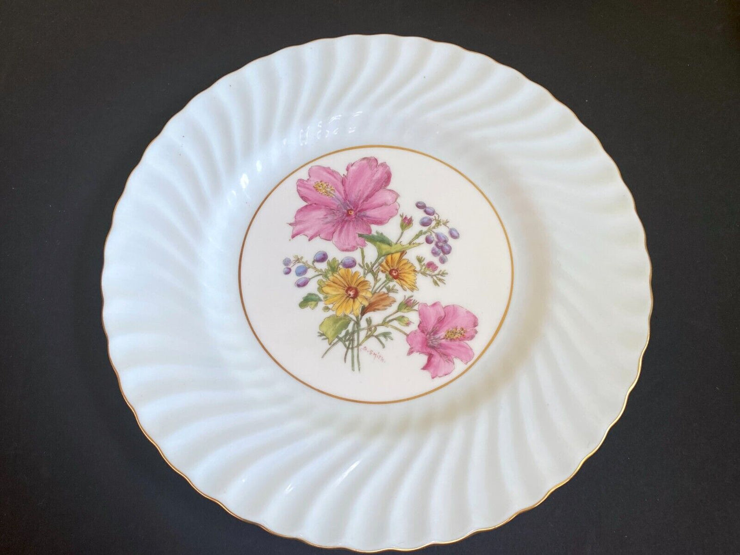 Minton England cabine plates with handpainted floral, artists signed, excellet!