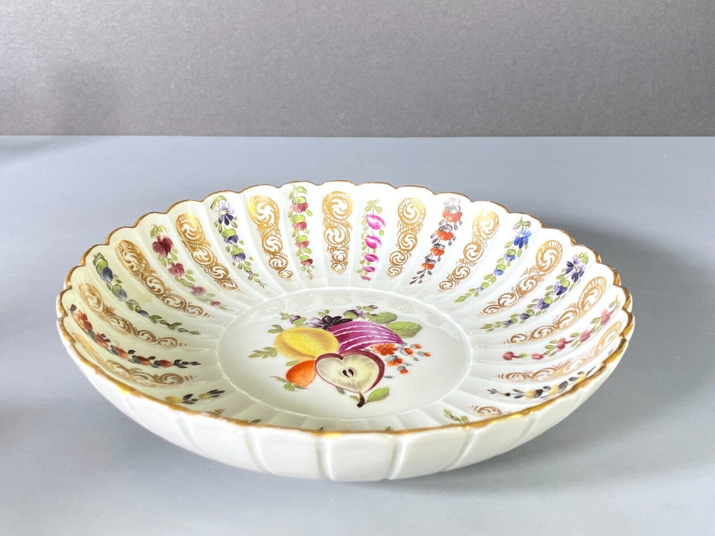 2 x MEISSEN serving bowl, polychrome floral, fruit painting, gilding, 19century