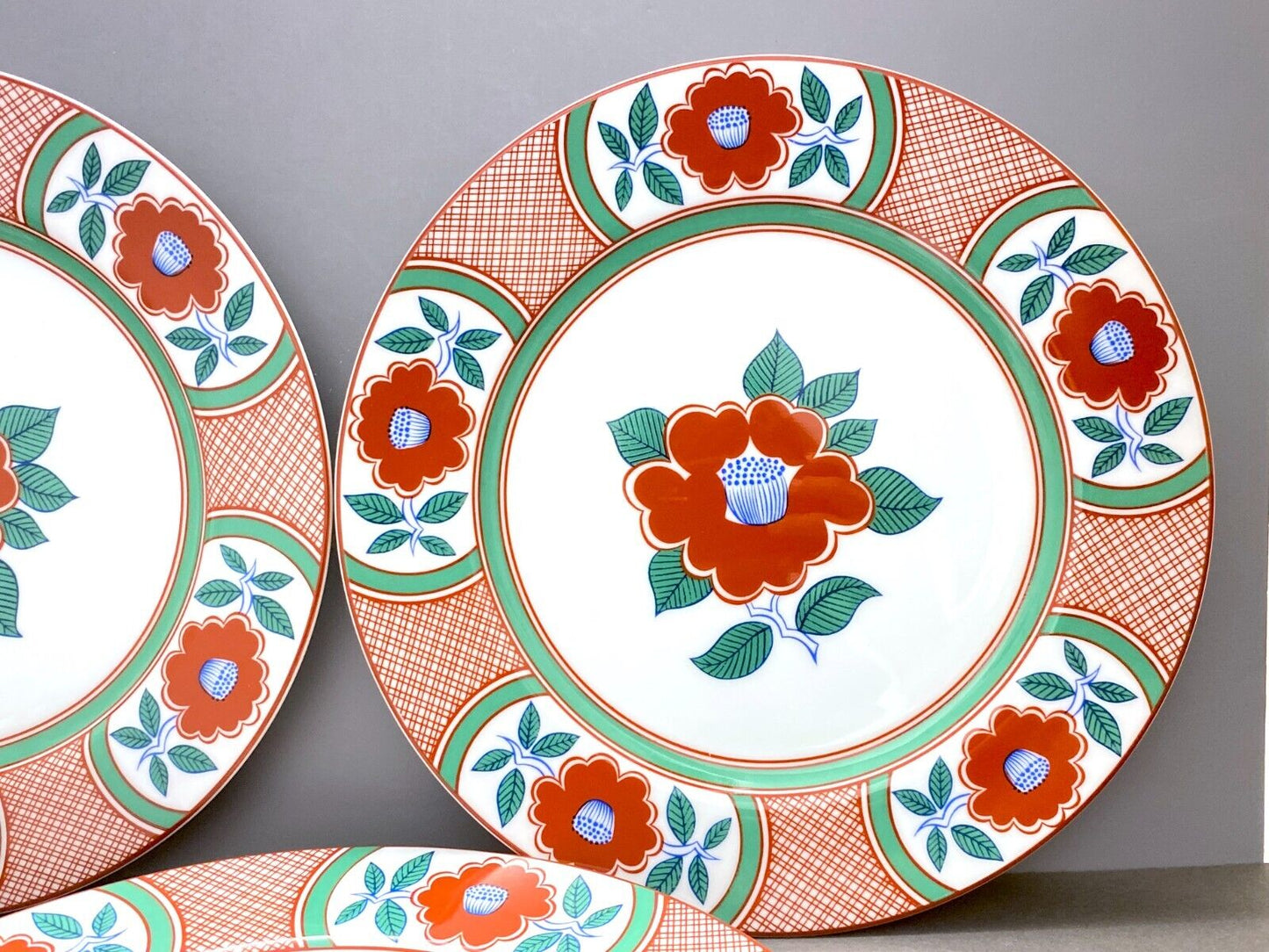 Set of 10 Tiffany & Co. Fitz Floyd Imari plates, 9 1/8 inches