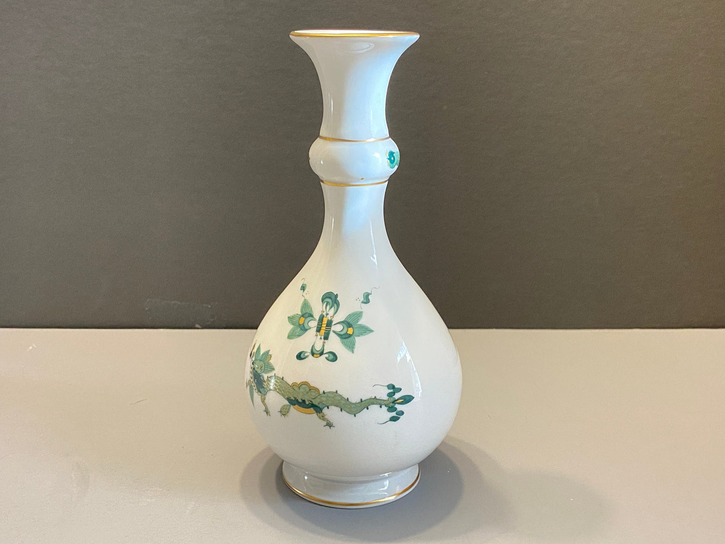 Meissen Reicher Court dragon vase, green dragon and Phoenix motif , gold accent, made in Germany, 1st choice, mint, RARE!