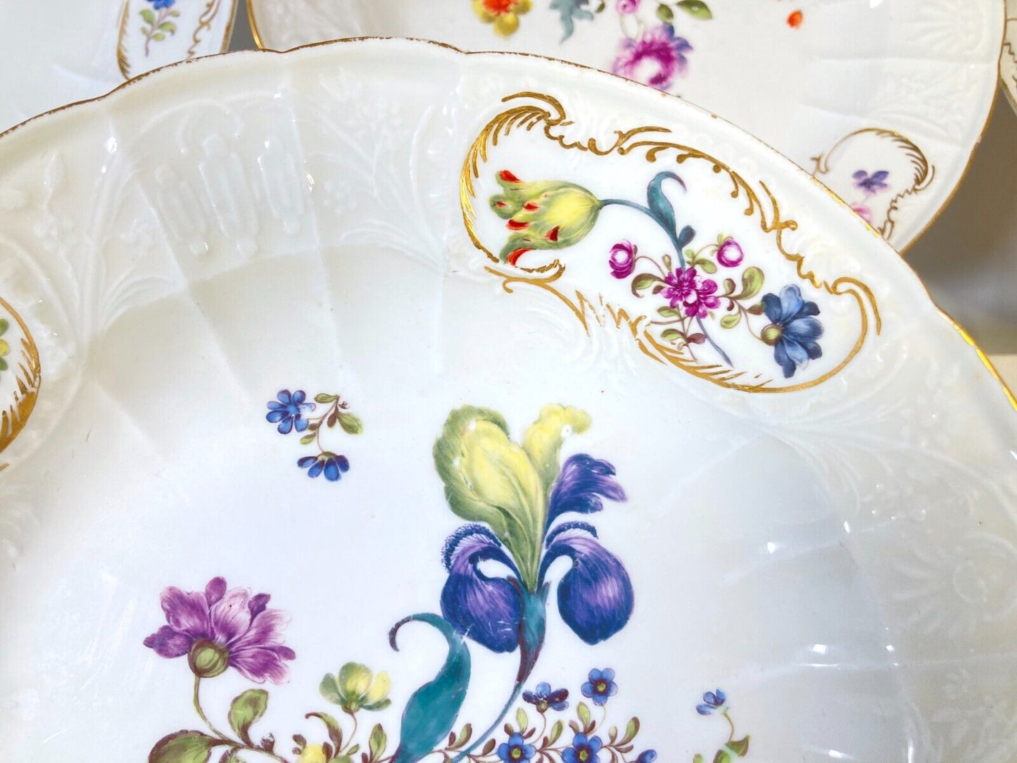 Set 10 x Meissen (1815-1860) 9.5'' plates, floral motif, gold accents, RARE