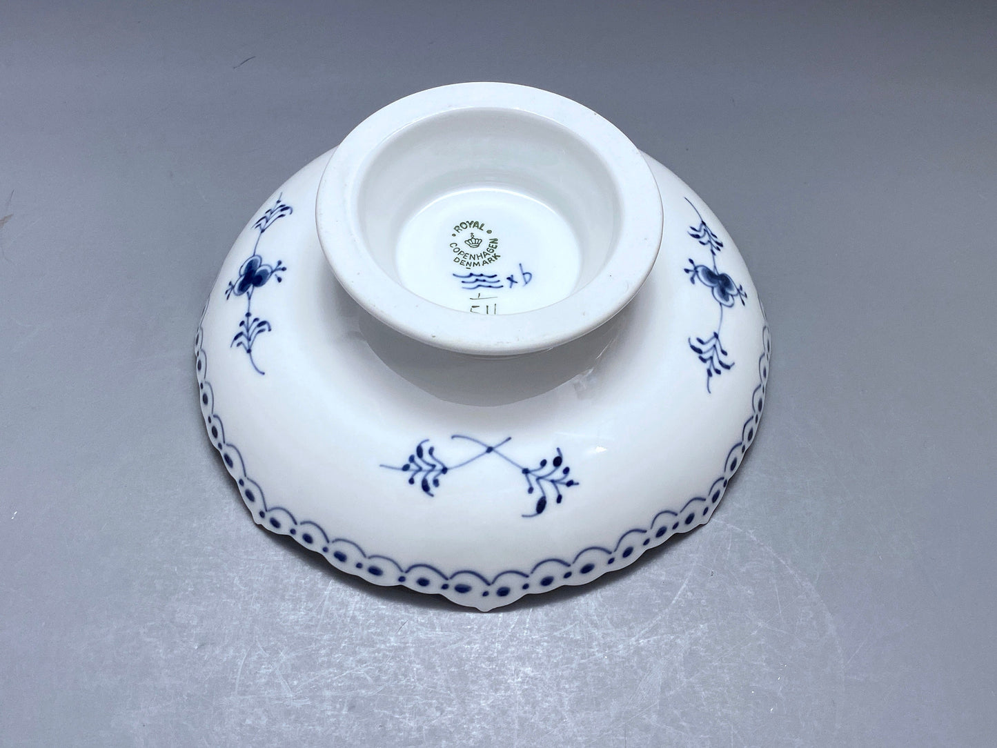 Royal Copenhagen Blue Fluted Full Lace Footed Compote bowl, No.511, 1st quality! graceful