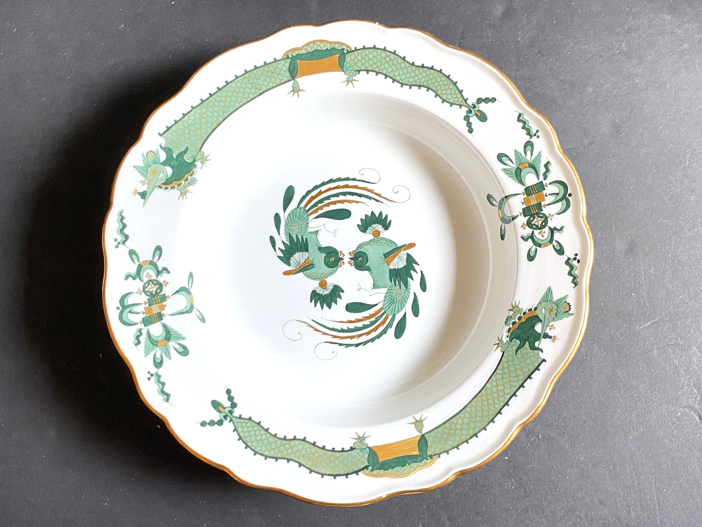 set of 8 Meissen Reicher Court (Green) dragon & Phoenix birds rimmed bowls , 9 1/4 inches, gold accents, 1st quality, excellent!