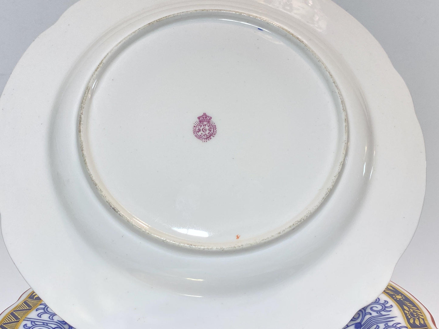 Antique Royal Worcester English Porcelain Blue and White "Royal Lily " dinner plates, set of 12, rare scalloped edges,Circa 1906,