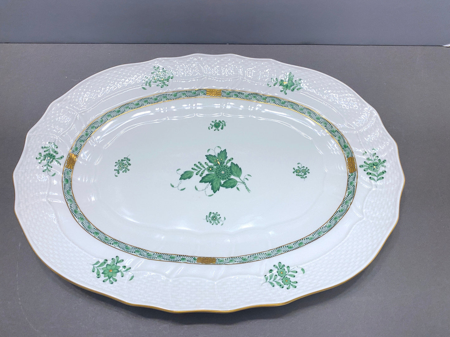 Ca.1930s Herend Chinese Bouquet Apponyi Green oval serving platter/Tray, 15'' X11 '' , excellent condition