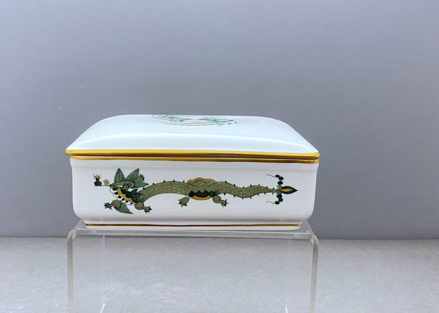 Meissen Rich Court dragon (Green) & birds covered Jewelry Box /trinket box, FAB