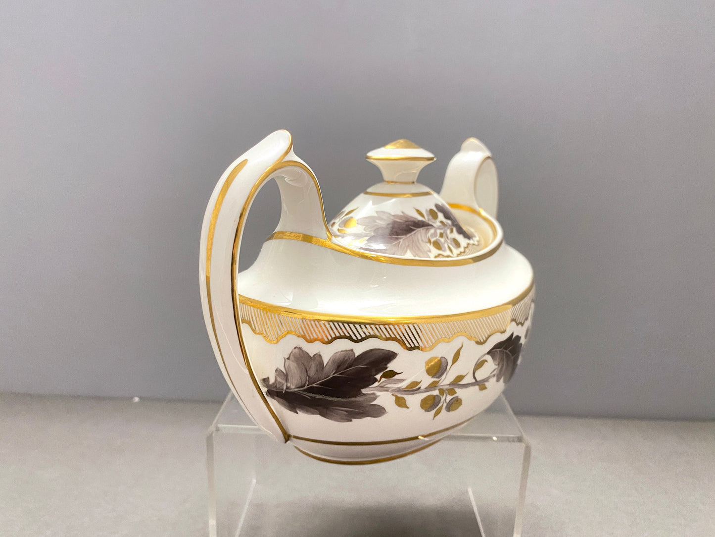 Stunning Tiffany Co. Royal Crown Derby "Portman Oak" pattern lidded sugar bowl with handles, gold accent, ca.1940,rare