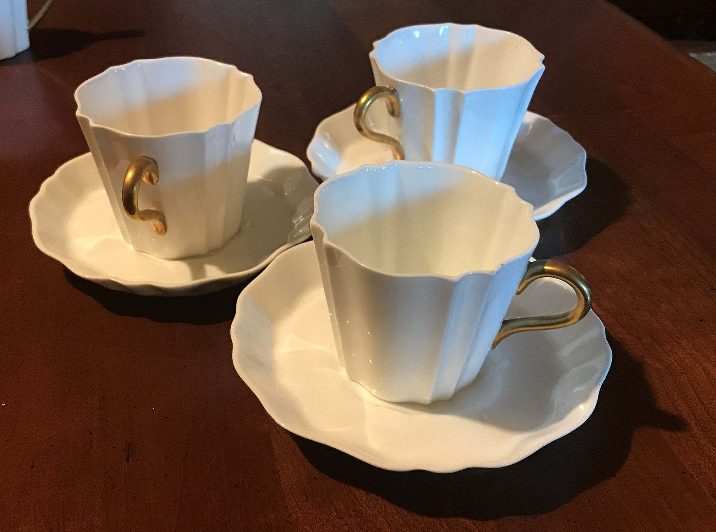 Rare! Exquisite Wedgwood octagonal scalloped bone china Teaset, solid white and gold gilt