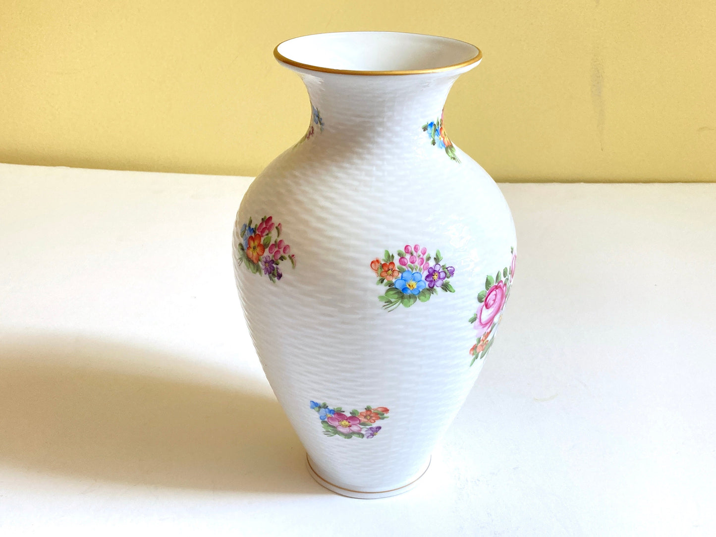 Large Herend "Bunch of Roses" (PBR) vase, No.6962 PBR, 24k accents, 11'' T, ca. 1960s, rare