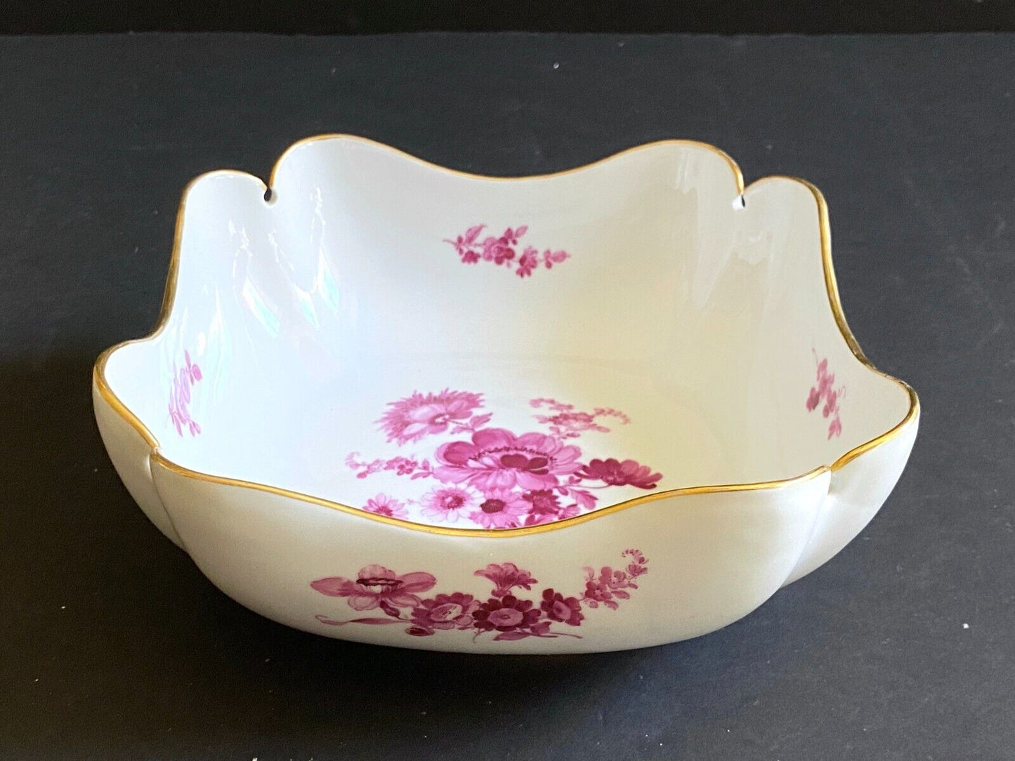 MEISSEN "flower boutique " Purple square serving bowl ,gold accent, 1st