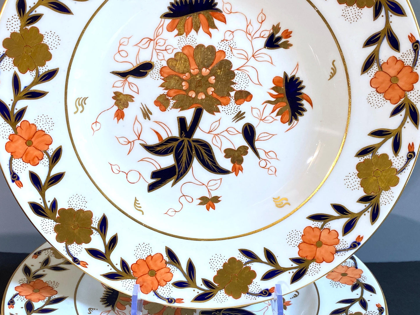 Set 12 Royal Crown Derby ASIAN ROSE" Imari style dinner plates, 10.5'', great condition, bone china, England