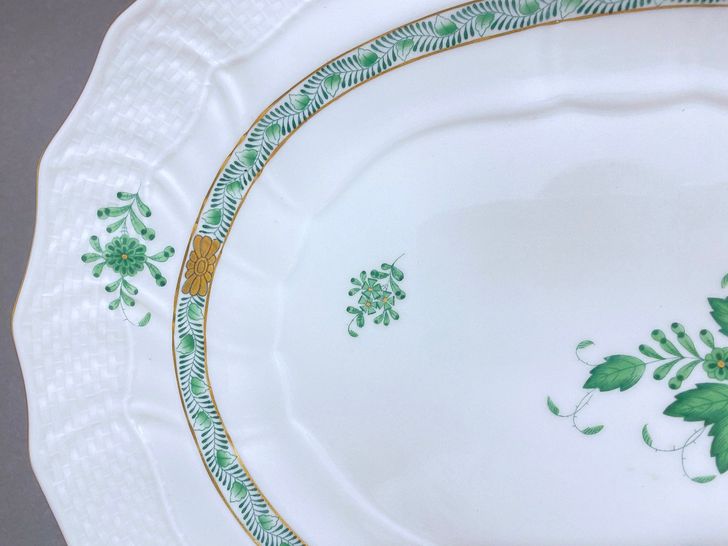 Ca.1930s Herend Chinese Bouquet Apponyi Green oval serving platter/Tray, 15'' X11 '' , excellent condition